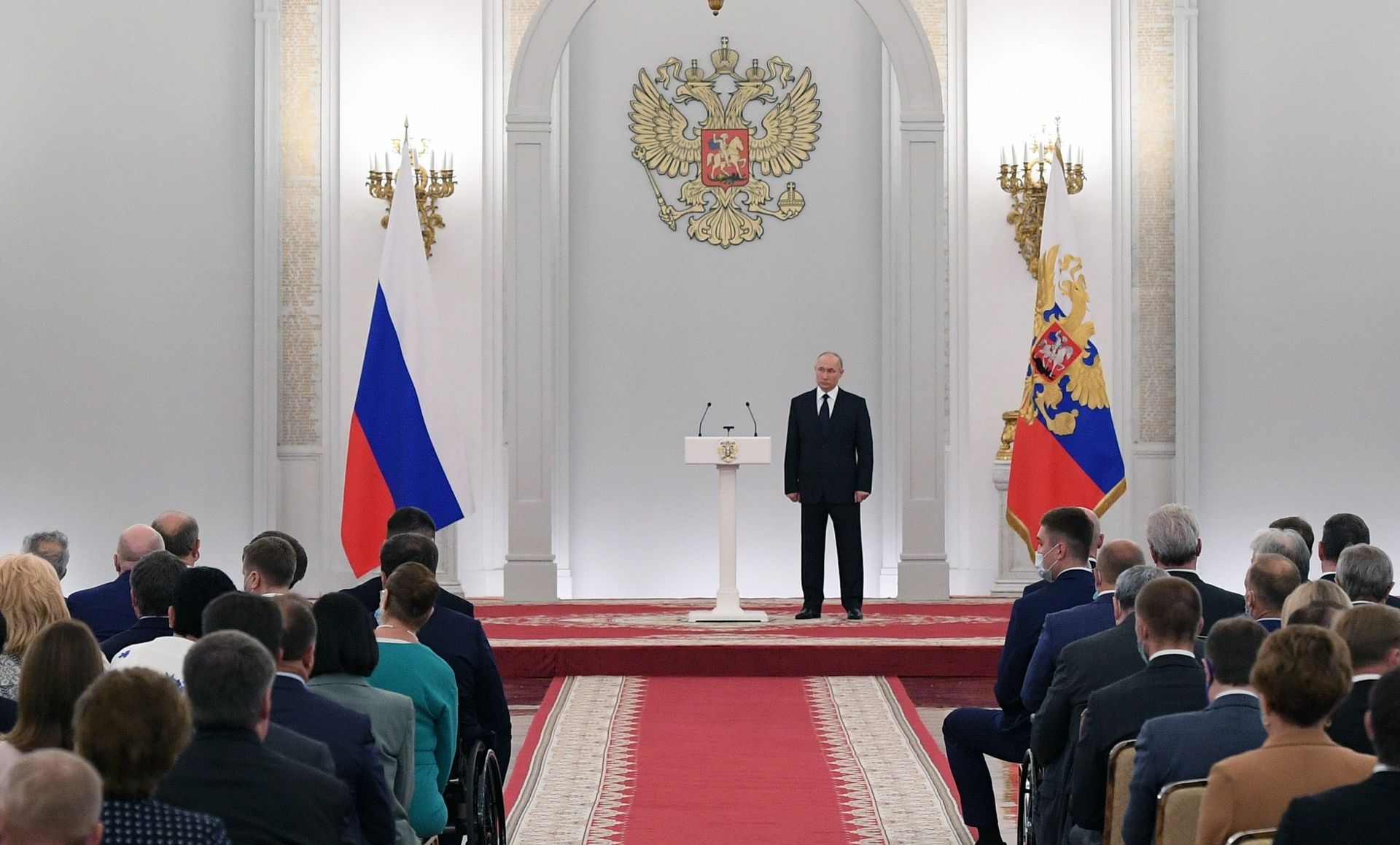 Президент РФ В. Путин провел встречу с депутатами Государственной Думы РФ седьмого созыва - ПРАЙМ, 1920, 21.06.2021
