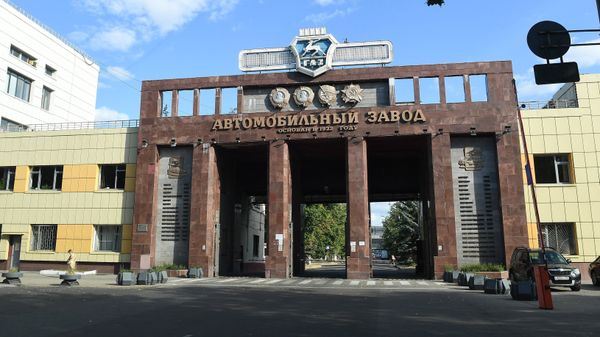 Автозавод ГАЗ (Горьковский автомобильный завод) в Нижнем Новогороде.