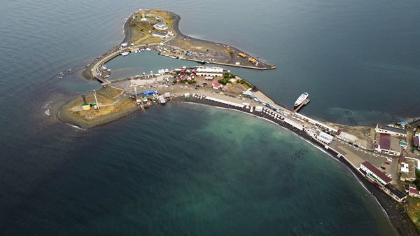 Разлив нефти рядом с Новороссийском