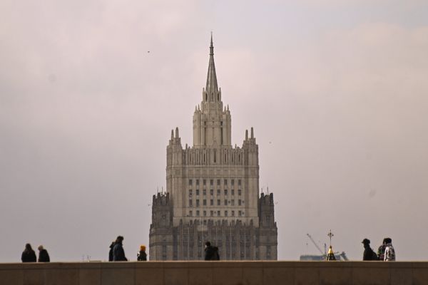 Здание Министерства иностранных дел РФ на Смоленской-Сенной площади
