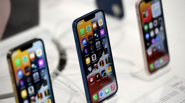 iPhone 13