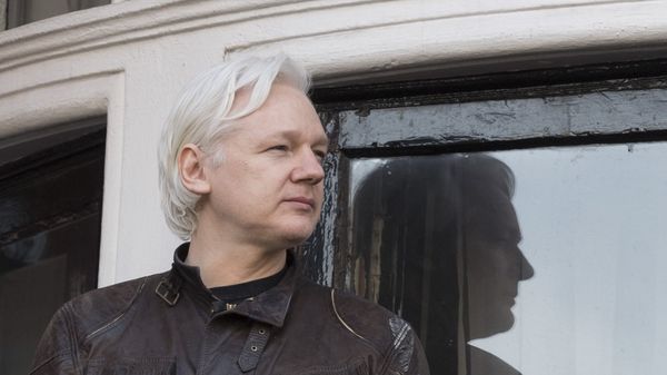 Сооснователь WikiLeaks Джулиан Ассанж 