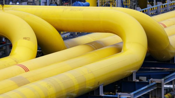 Сети надземных трубопроводов сырьевого и товарного газа