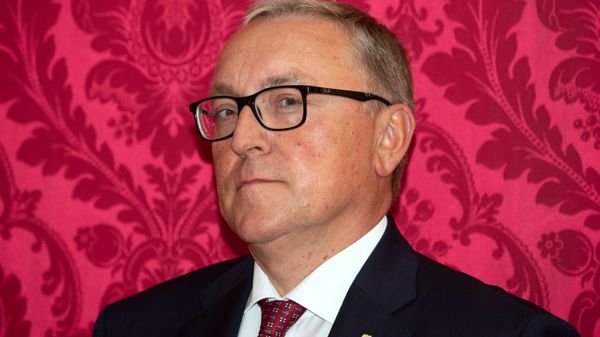 Посол России в Австрии Дмитрий Любинский 