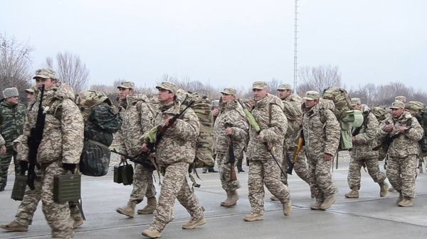 Миротворцы из Таджикистана, Армении, Киргизии вылетели в Казахстан