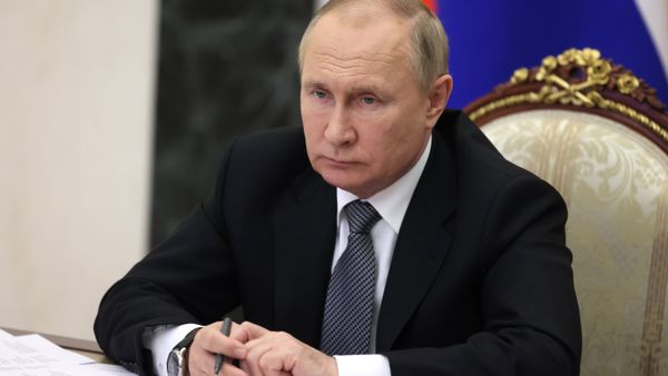 Президент РФ Владимир Путин на заседании президиума Госсовета
