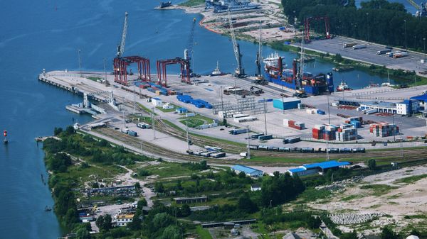 Работа порта в Балтийске