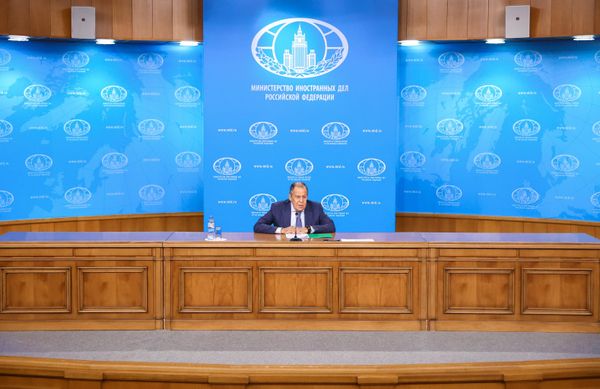Министр иностранных дел России Сергей Лавров Министр иностранных дел России Сергей Лавров