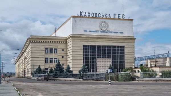 Каховская ГЭС Каховская ГЭС