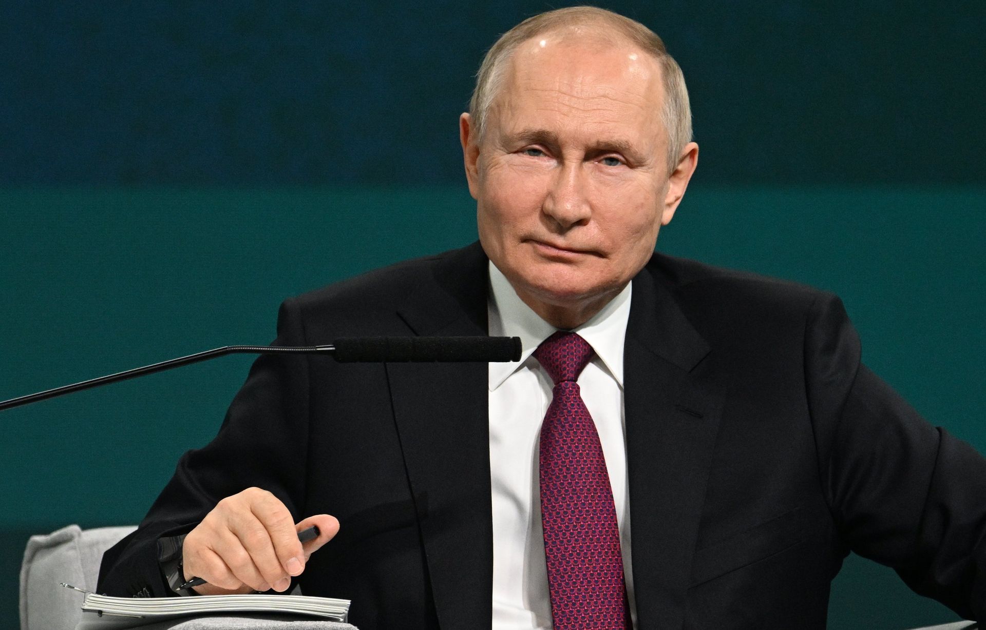 Президент РФ В. Путин принял участие в международной конференции Путешествие в мир искусственного интеллекта - ПРАЙМ, 1920, 28.11.2022