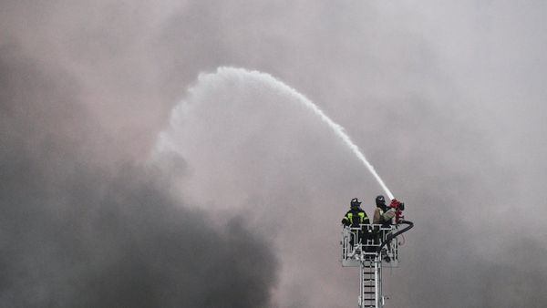 Пожар в ТЦ Мега Химки