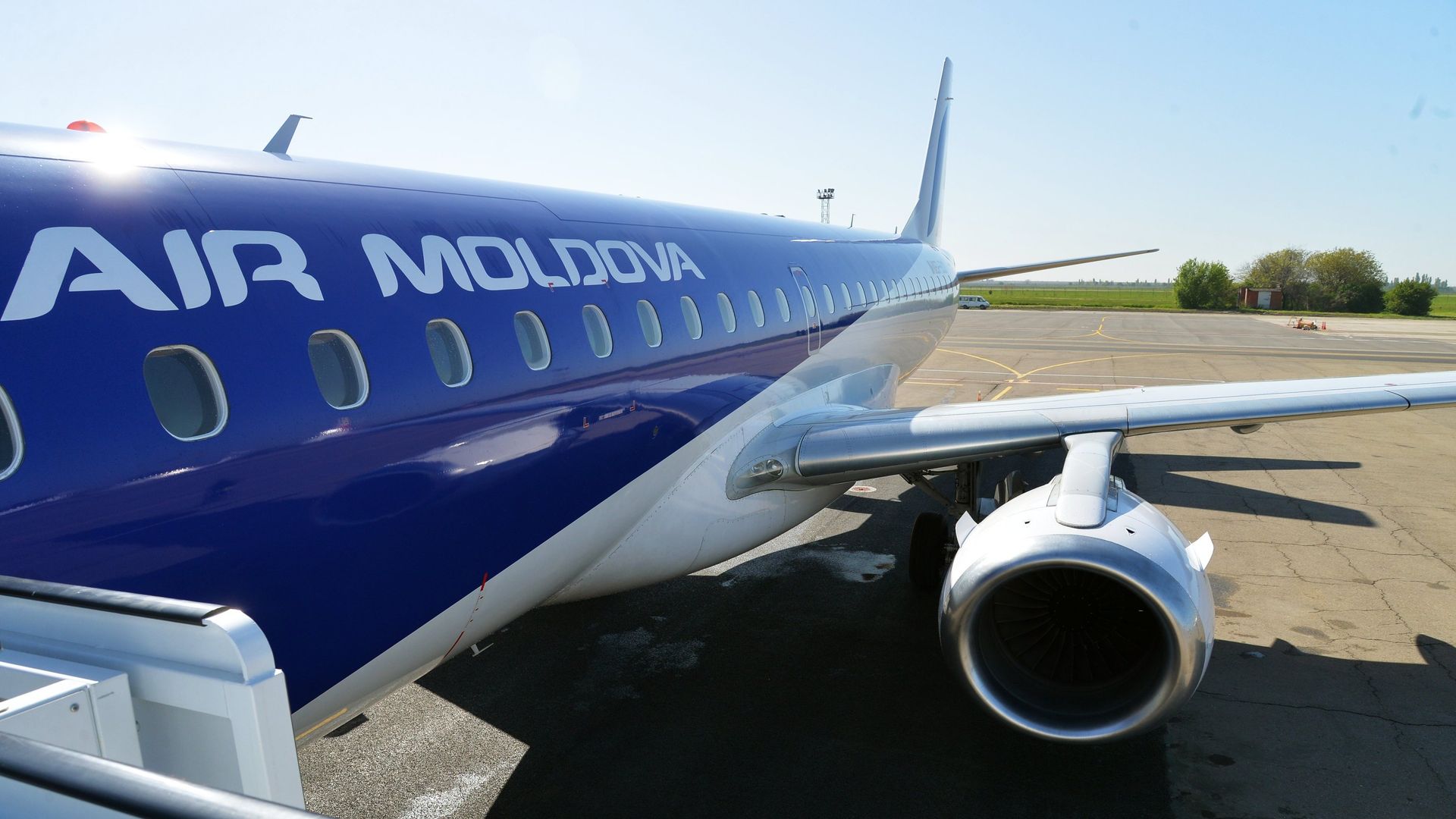 Самолет Embraer 190 компании Air Moldova - ПРАЙМ, 1920, 10.03.2023