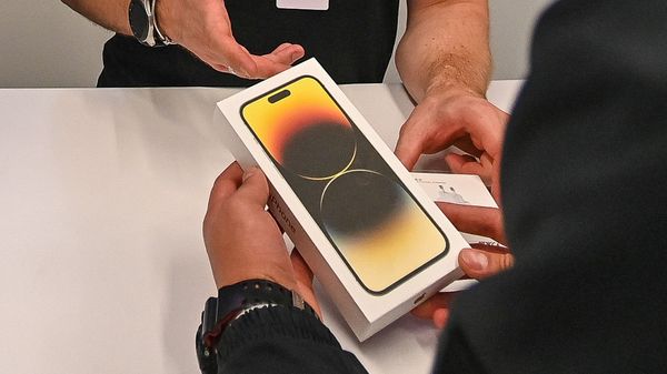 Старт продаж iPhone 14 в России