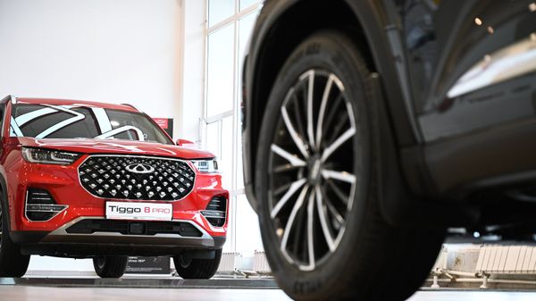 Автомобили в официальном дилерском центре Chery