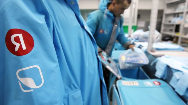Работа сервиса доставки еды Яндекс.Лавка
