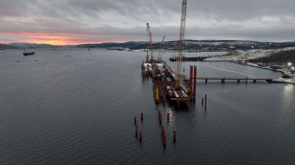 Строительство морского порта Лавна в Мурманской области