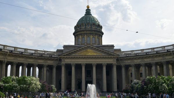 Цветение сирени в Санкт-Петербурге