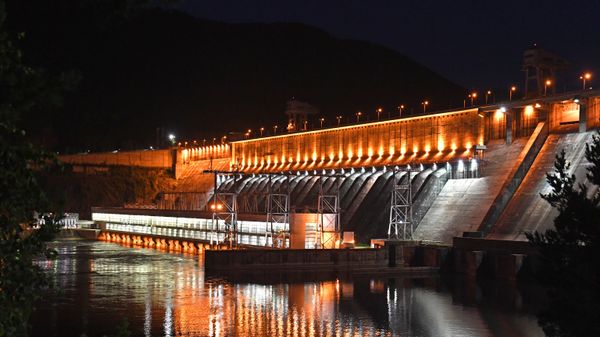 Красноярская ГЭС на реке Енисей