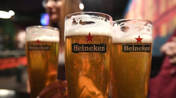 Heineken объявила о передаче своего бизнеса в России новым владельцам
