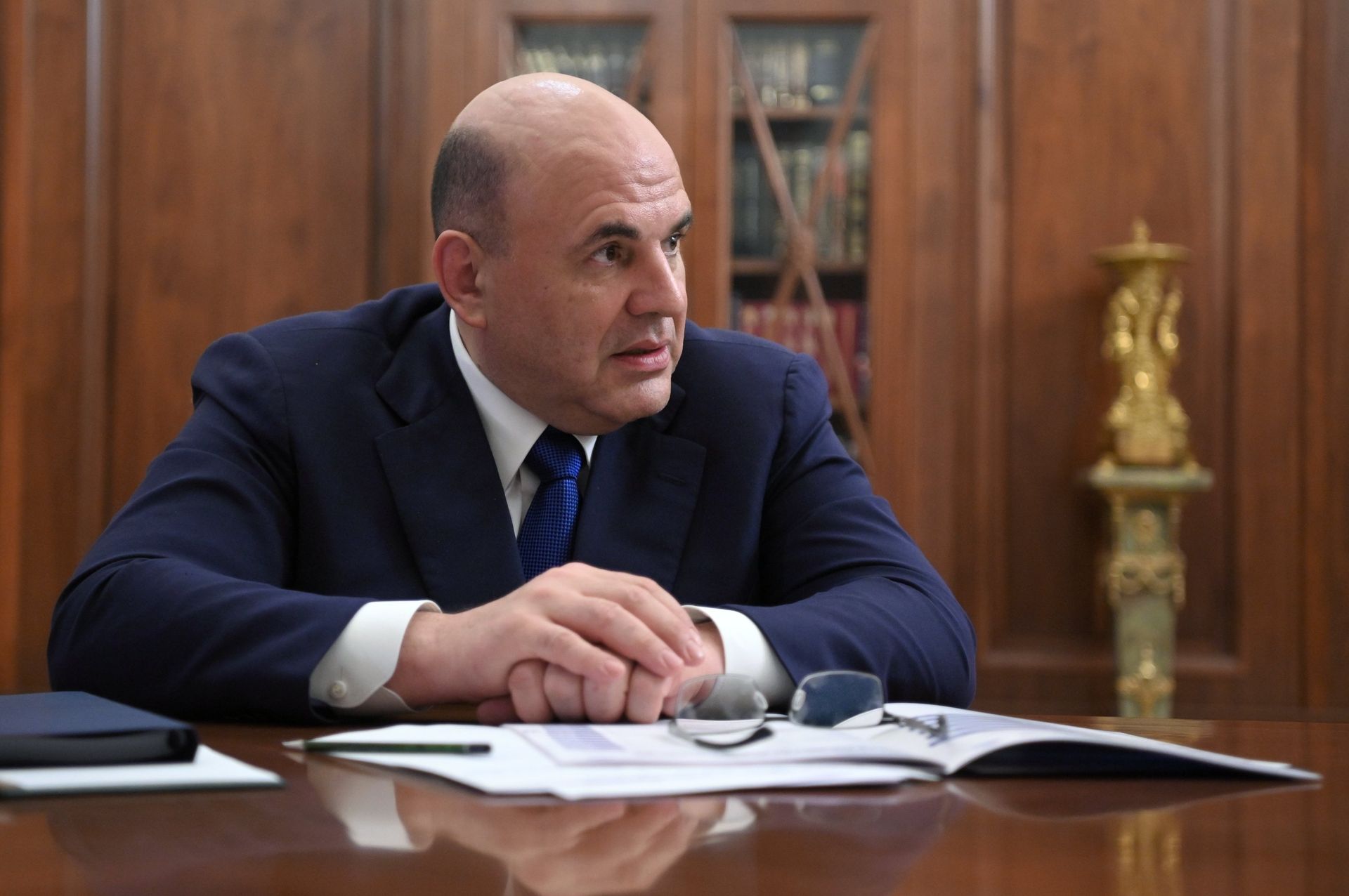 Президент РФ В. Путин провел встречу с премьер-министром РФ М. Мишустиным - ПРАЙМ, 1920, 31.10.2023