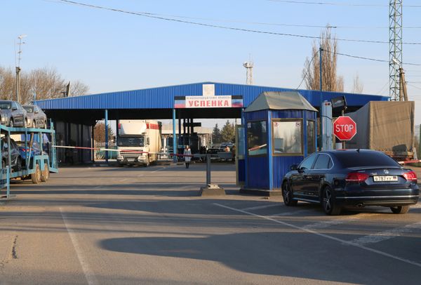 Россия временно закрыла границу с ДНР