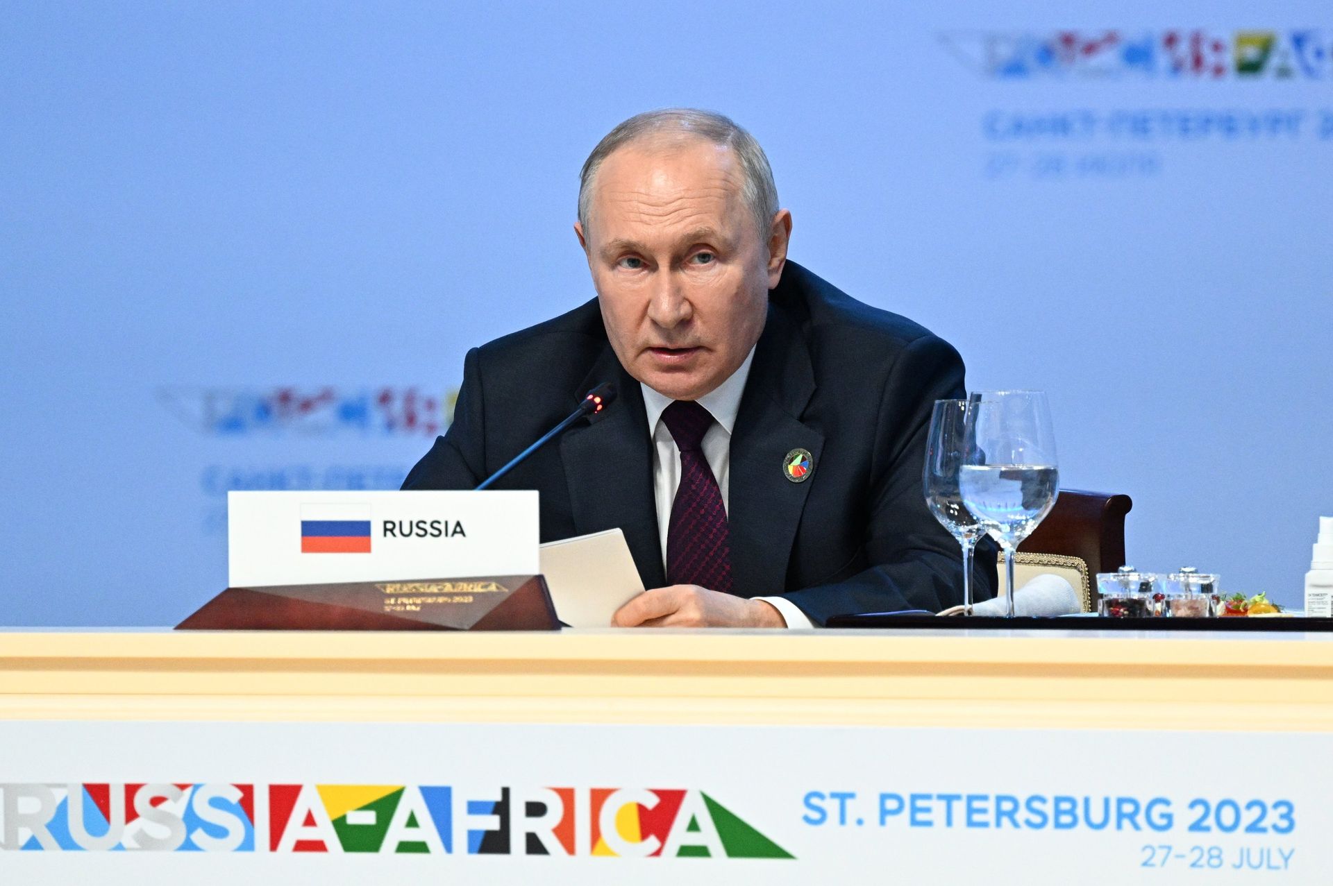 Рабочий обед В. Путина с группой лидеров африканских государств по украинской проблематике - ПРАЙМ, 1920, 30.07.2023