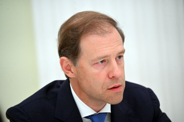 Министр промышленности и торговли РФ Денис Мантуров
