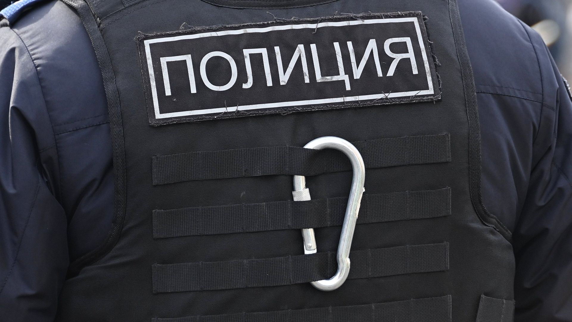 Сотрудник полиции - ПРАЙМ, 1920, 08.08.2024