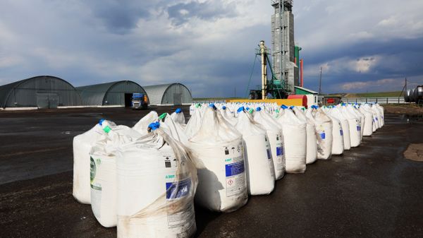 Мешки с удобрениями российского производства