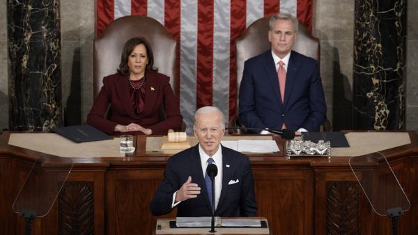 Президент США Джо Байден выступает с ежегодным посланием