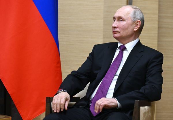 Президент РФ В. Путин встретился с президентами Узбекистана и Казахстана Ш. Мирзиеевым и К.-Ж Токаевым