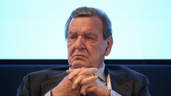 Бывший канцлер Германии Герхард Шредер