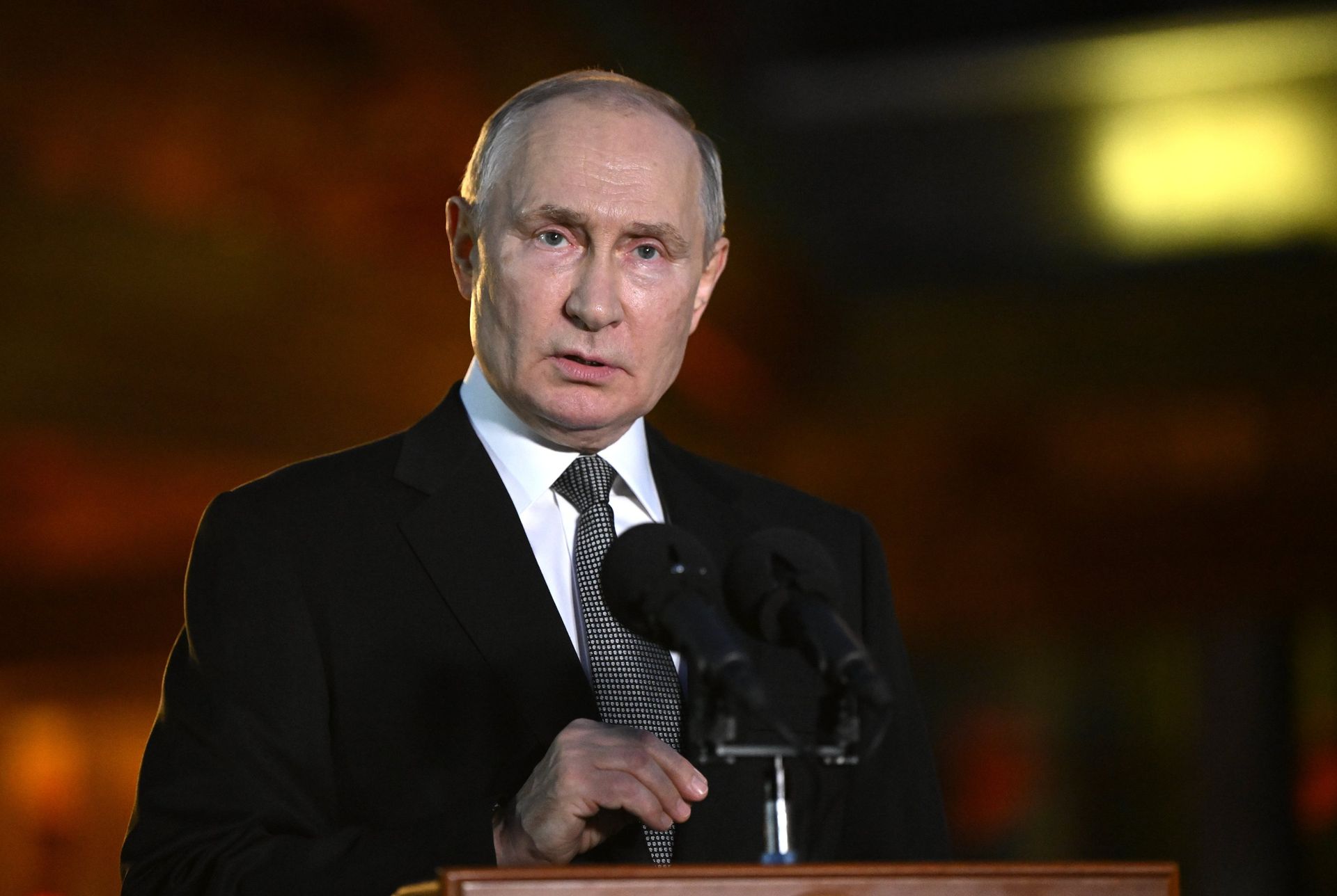 Президент РФ Владимир Путин отвечает на вопросы российских журналистов - ПРАЙМ, 1920, 23.10.2023