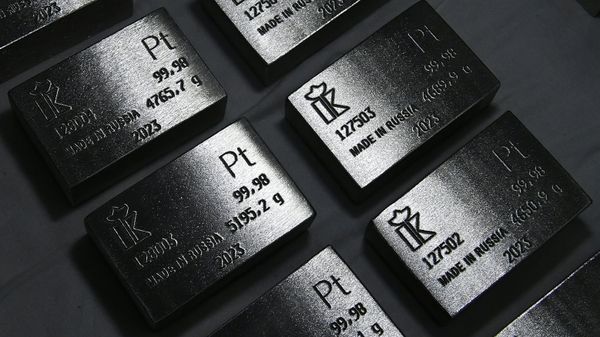 Готовые маркированные слитки платины высшей пробы 99,98% чистоты