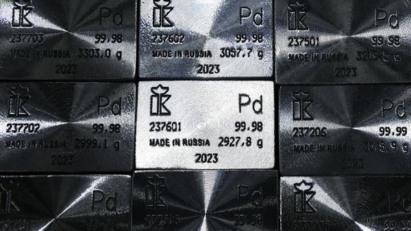 Готовые маркированные слитки палладия высшей пробы 99,98% чистоты