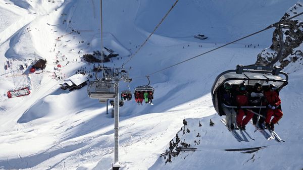 Старт горнолыжного сезона на курорте Красная поляна