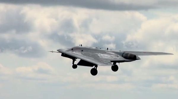 Испытания боевого беспилотного авиационного комплекса Охотник