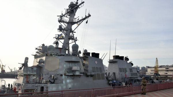 Ракетный эсминец  США Дональд Кук