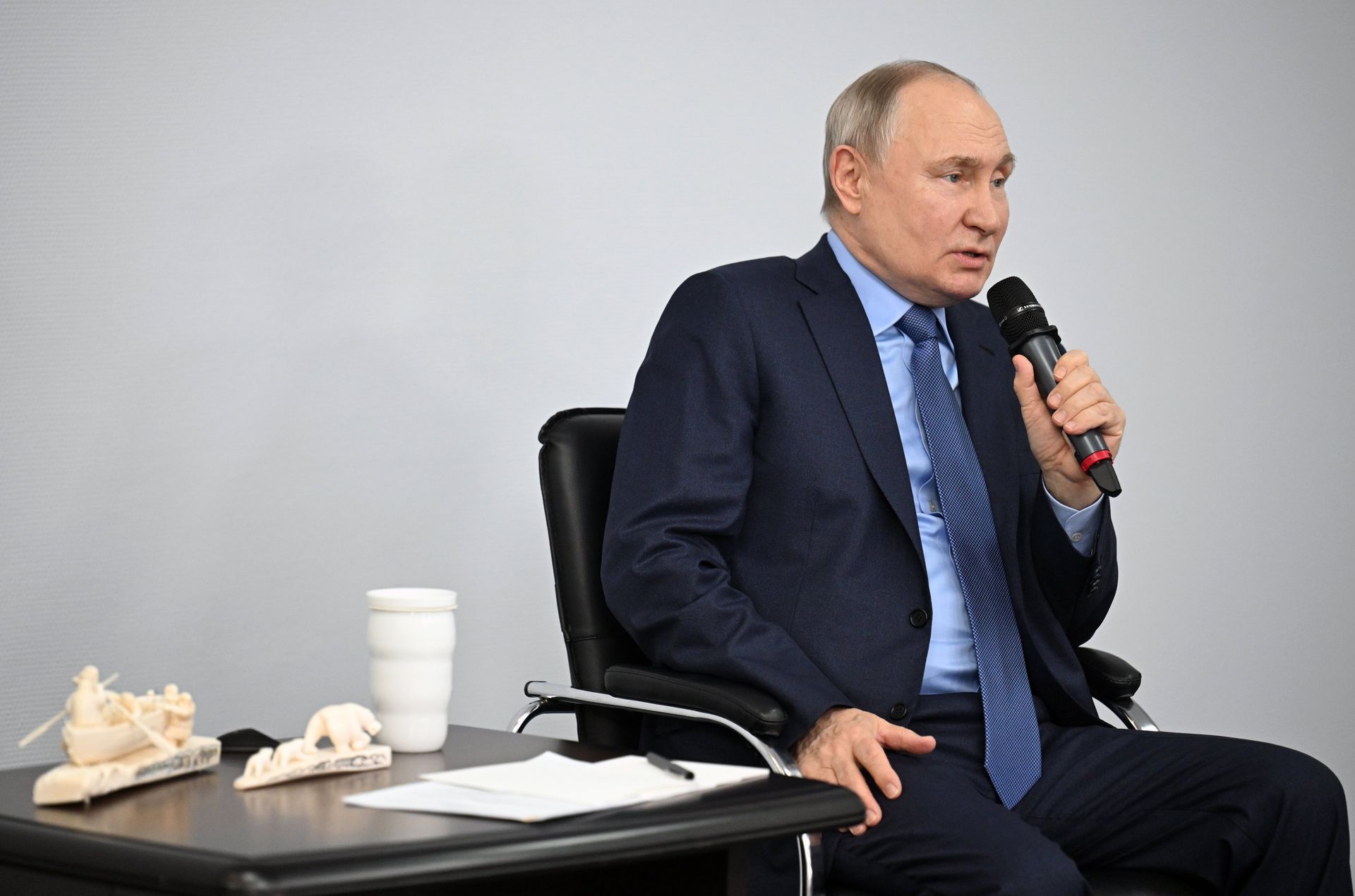 Рабочая поездка президента РФ В. Путина в Анадырь - ПРАЙМ, 1920, 10.01.2024