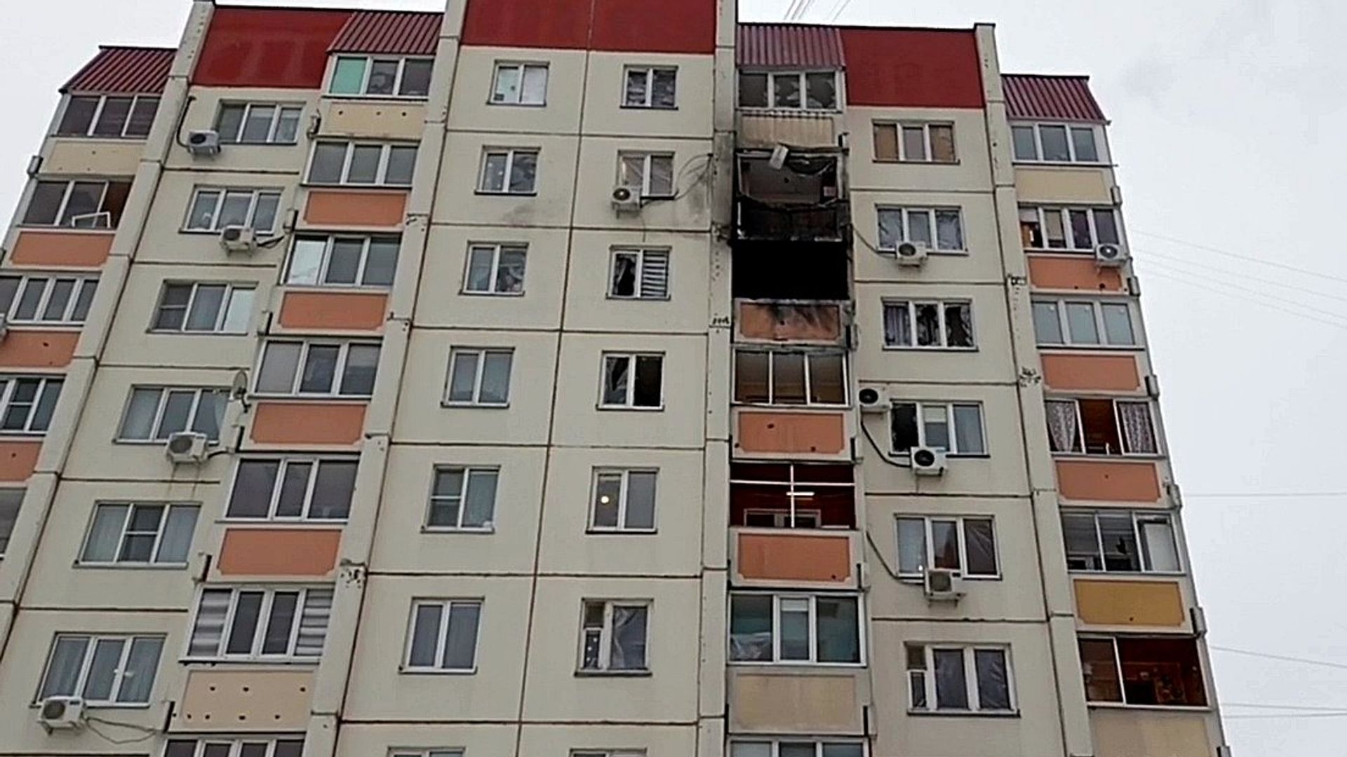 Жилой дом в Воронеже, пострадавший в результате ночной атаки дронов со стороны ВСУ - ПРАЙМ, 1920, 19.03.2024
