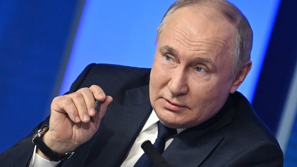 Президент РФ В. Путин встретился с доверенными лицами