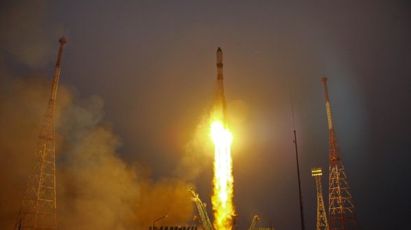 Запуск космического корабля с космодрома Байконур
