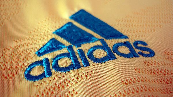  Adidas