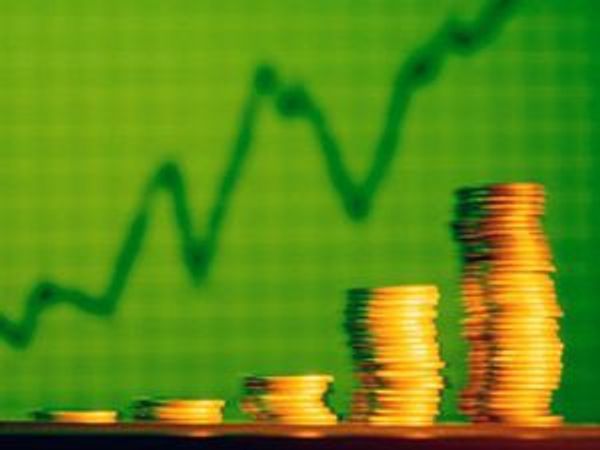 Резервный фонд РФ за 2012 год вырастет до 2,4 трлн руб, ФНБ до 2,66 трлн руб - Минфин [Версия 1]