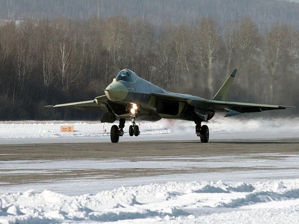 Российский самолет пятого поколения будет обладать огромным интеллектом и превосходить иностранные машины - начальник Генштаба ВС РФ