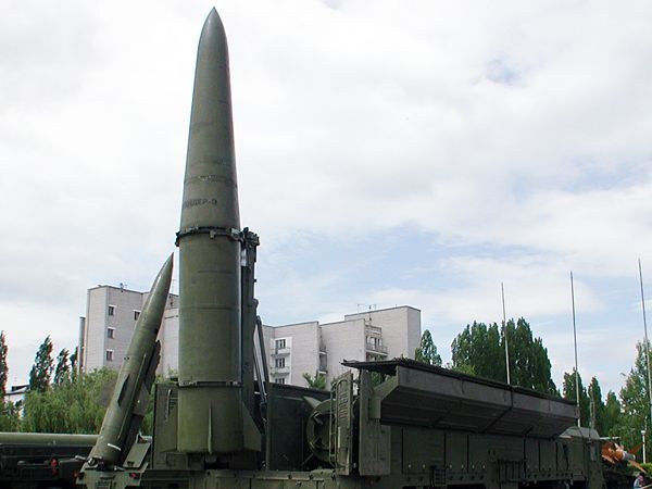 Кремль считает реальными сроками подписания нового договора по СНВ март-апрель, сообщил С.Приходько /расширенная версия/