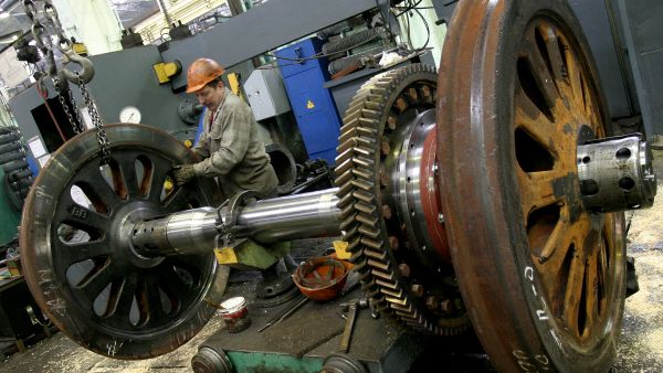 Медведев примет участие в передаче РЖД электровоза разработки ТМХ-Alstom