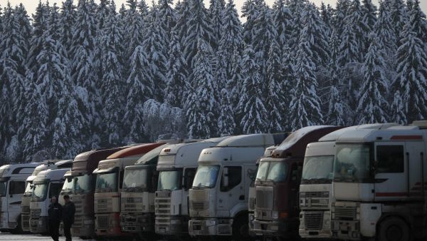 Запрет на дневное движение грузовиков по МКАД