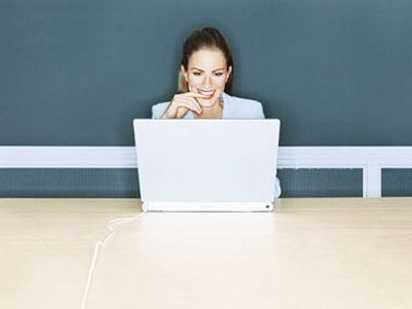 Работающие дистанционно смогут заключать трудовой договор в электронном виде