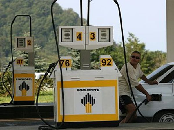 Роснефть приобретает 100% ТНК-ВР и стратега